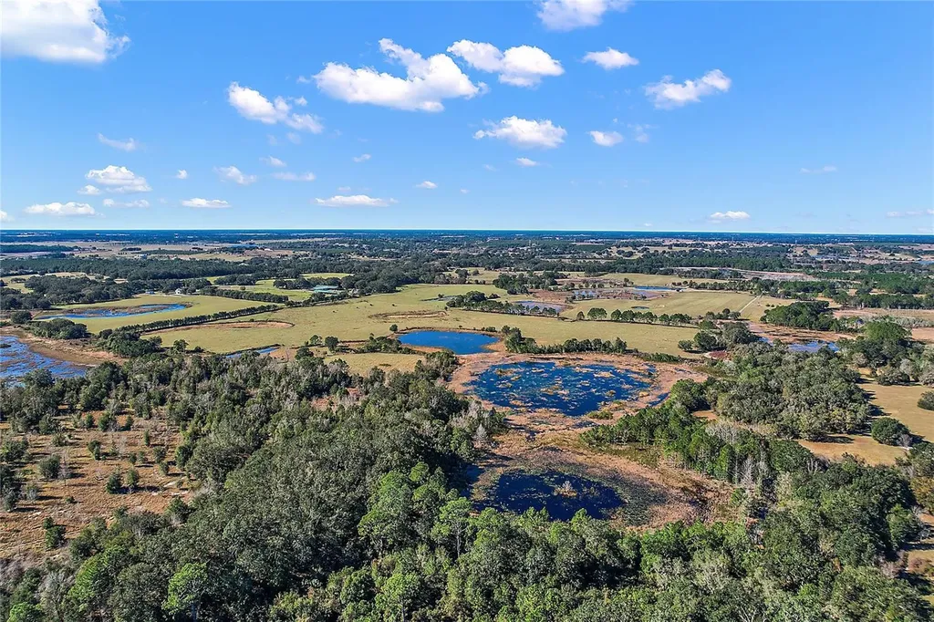 0000 Silverwood Lane Howey In The Hills FL 34737