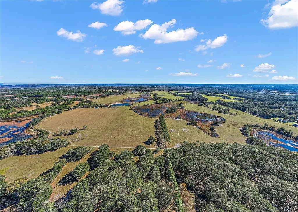0000 Silverwood Lane Howey In The Hills FL 34737