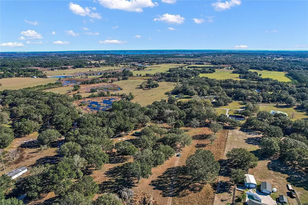 0000 Silverwood Lane Howey In The Hills FL 34737