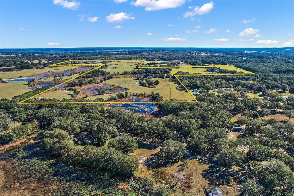 0000 Silverwood Lane Howey In The Hills FL 34737
