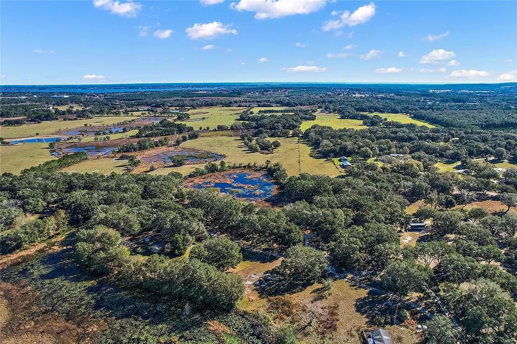 0000 Silverwood Lane Howey In The Hills FL 34737