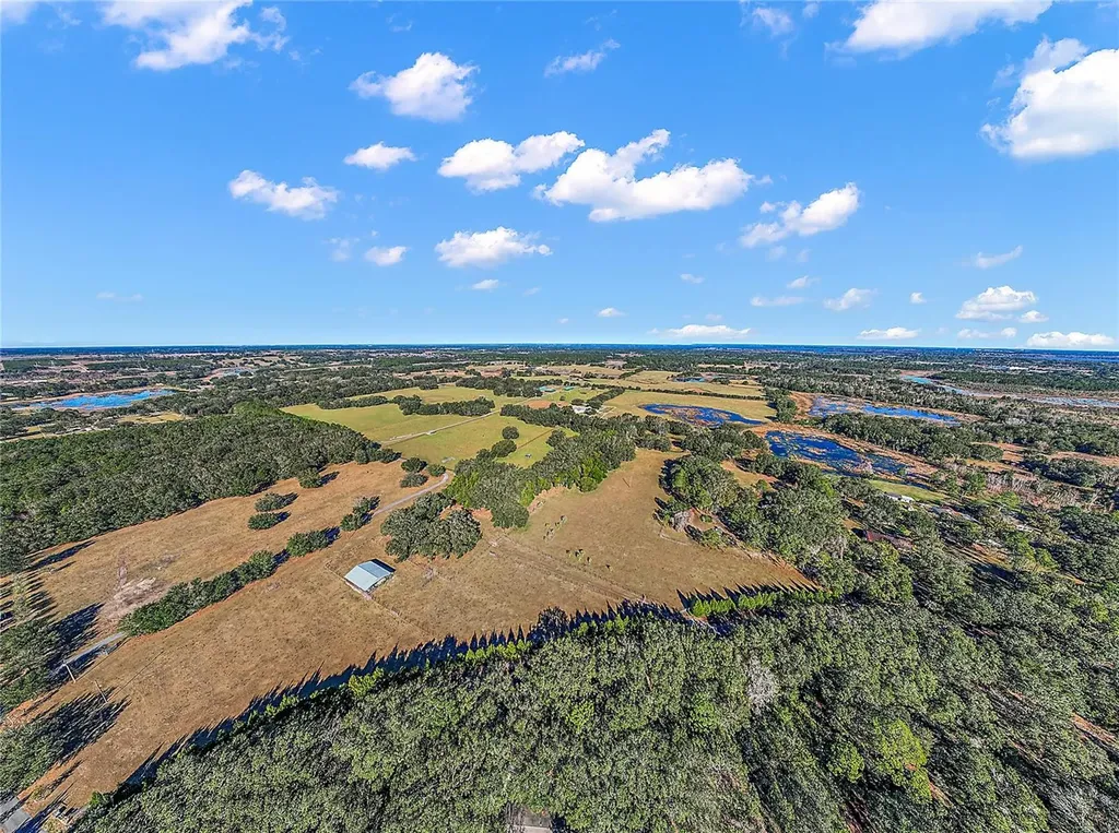 0000 Silverwood Lane Howey In The Hills FL 34737