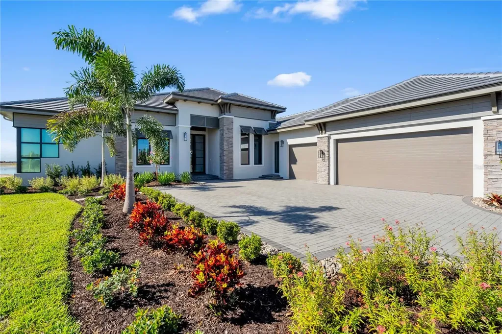 1018 Blue Shell Loop Sarasota FL 34240