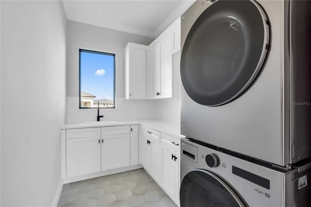 1018 Blue Shell Loop Sarasota FL 34240