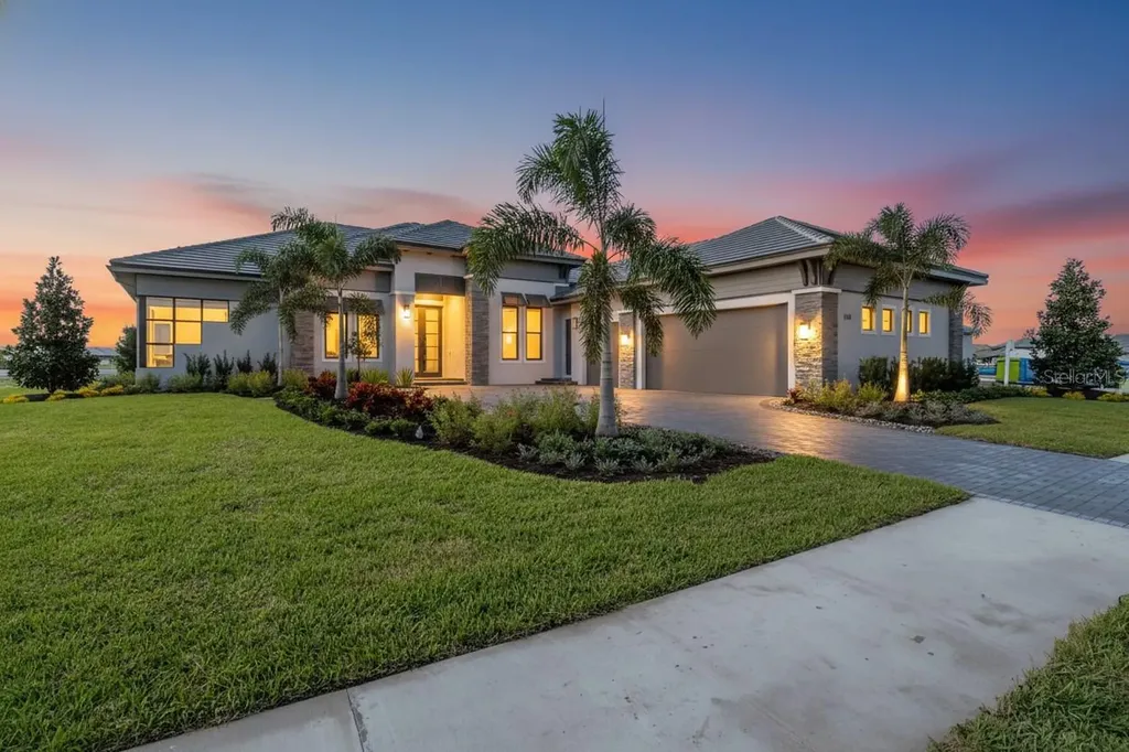 1018 Blue Shell Loop Sarasota FL 34240
