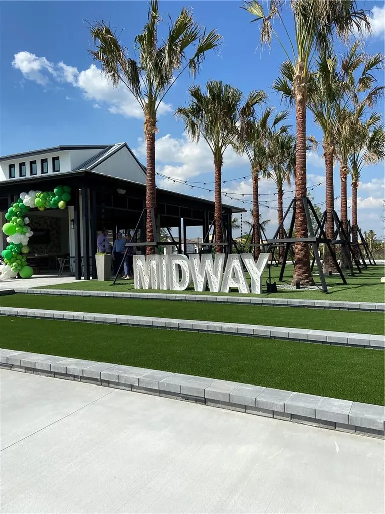 1018 Blue Shell Loop Sarasota FL 34240