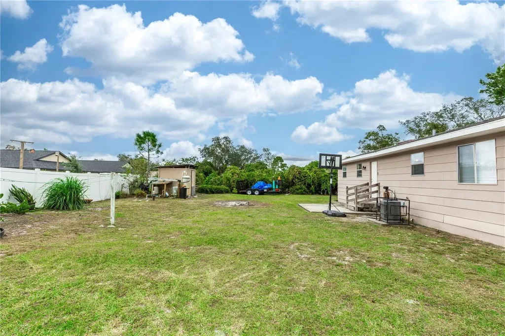 1230 8th Avenue Deland FL 32724