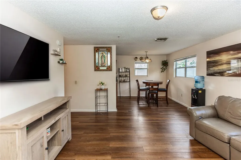 1230 8th Avenue Deland FL 32724