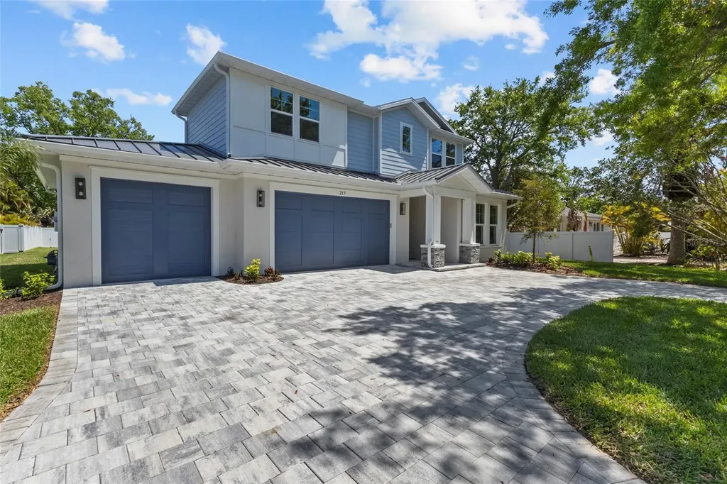 217 S Shade Avenue Sarasota FL 34237