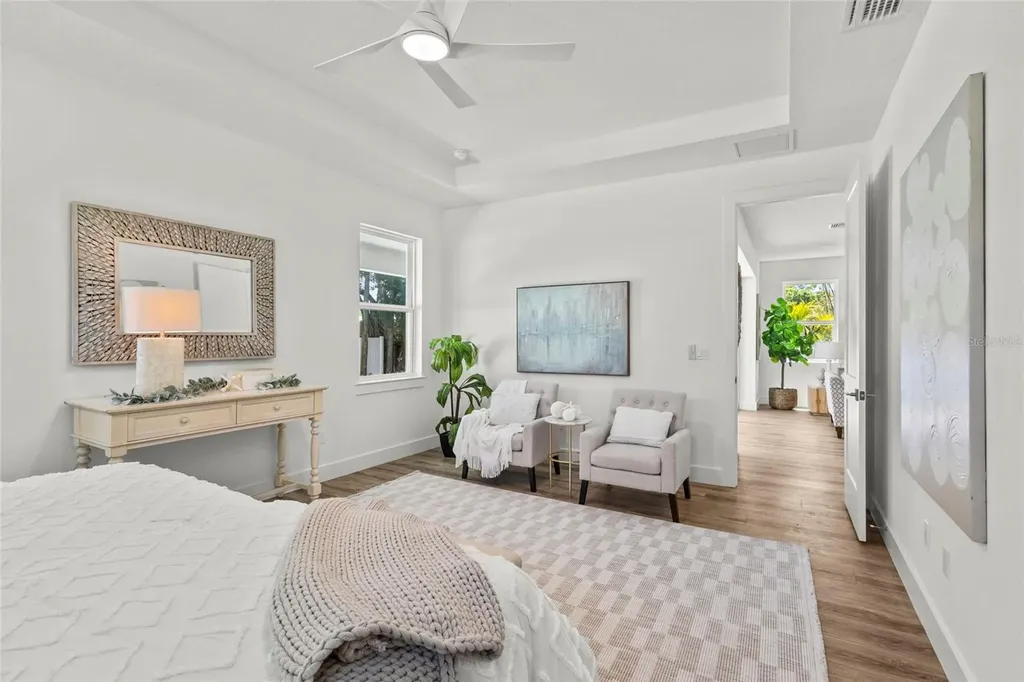 217 S Shade Avenue Sarasota FL 34237