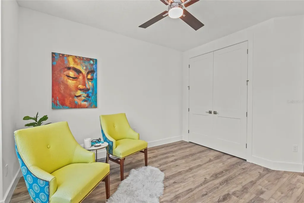 217 S Shade Avenue Sarasota FL 34237