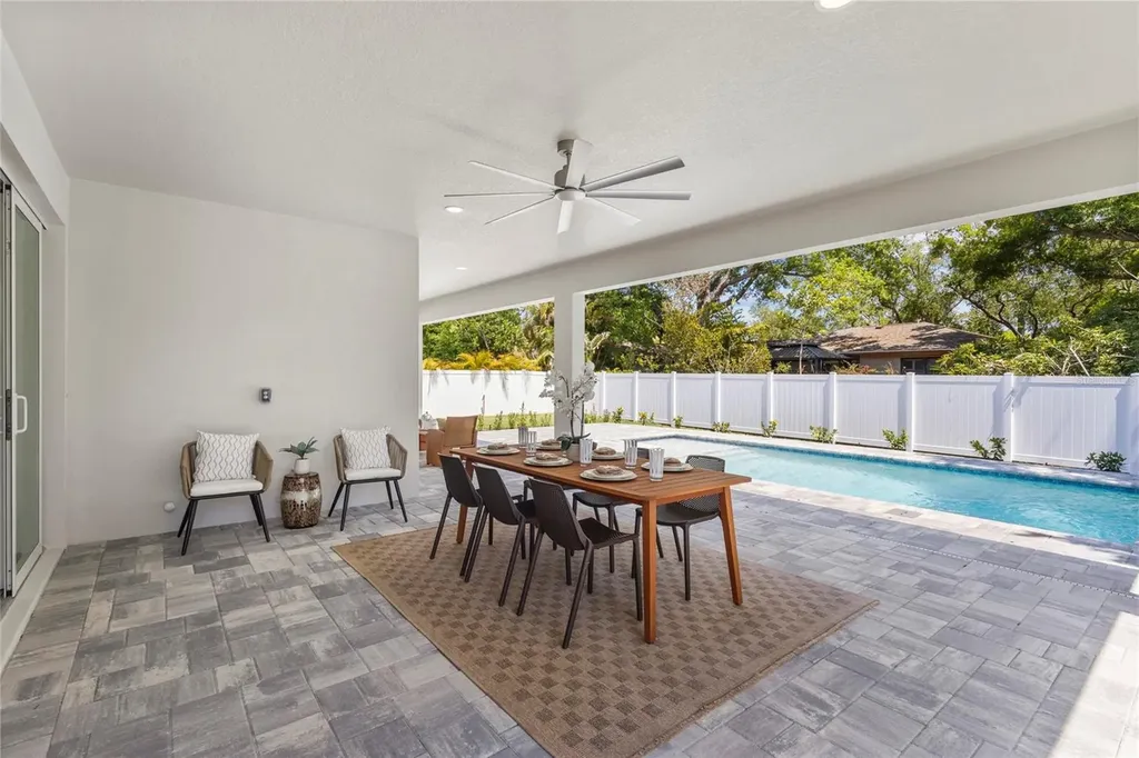 217 S Shade Avenue Sarasota FL 34237