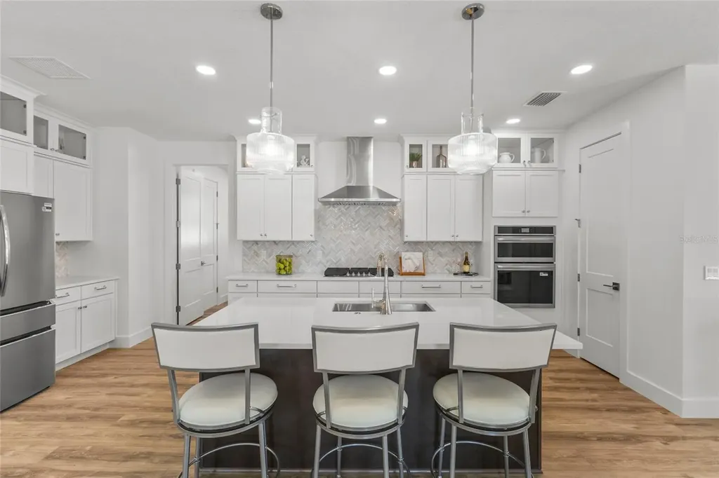 217 S Shade Avenue Sarasota FL 34237