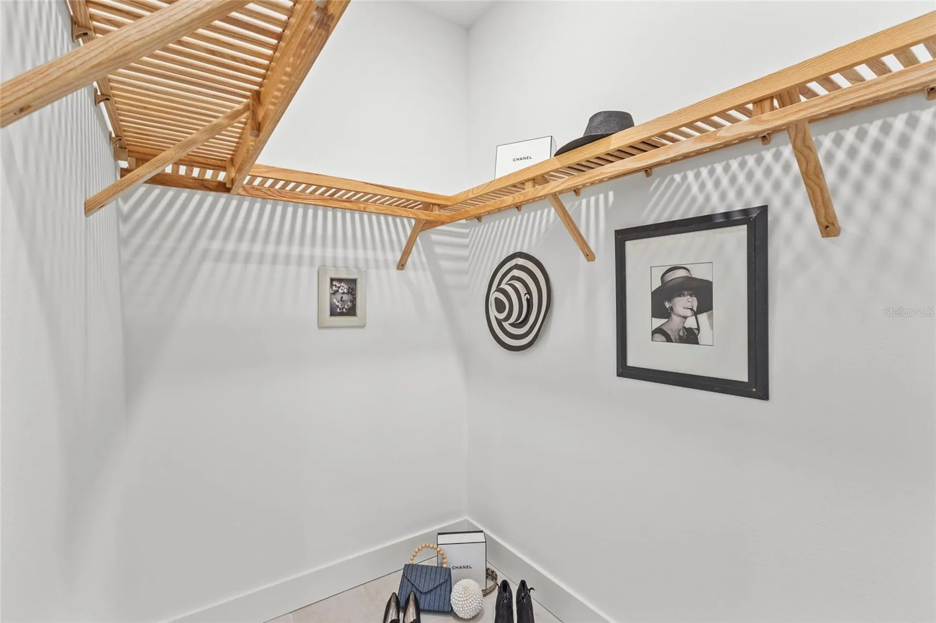 217 S Shade Avenue Sarasota FL 34237