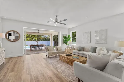 217 S Shade Avenue Sarasota FL 34237