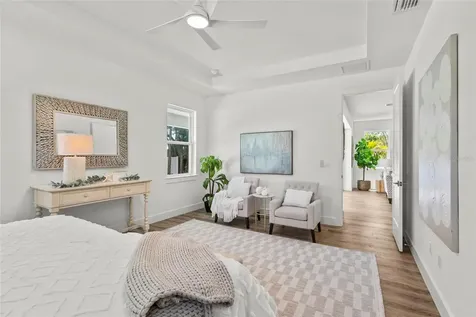 217 S Shade Avenue Sarasota FL 34237