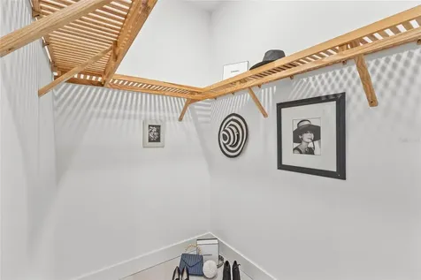217 S Shade Avenue Sarasota FL 34237