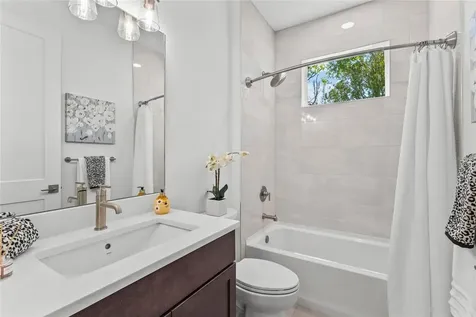 217 S Shade Avenue Sarasota FL 34237