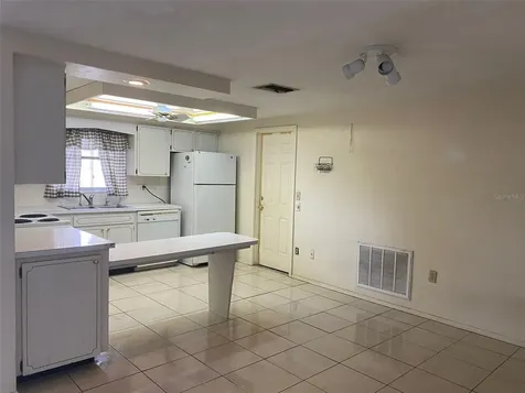 11225 Snyder Avenue Port Richey FL 34668