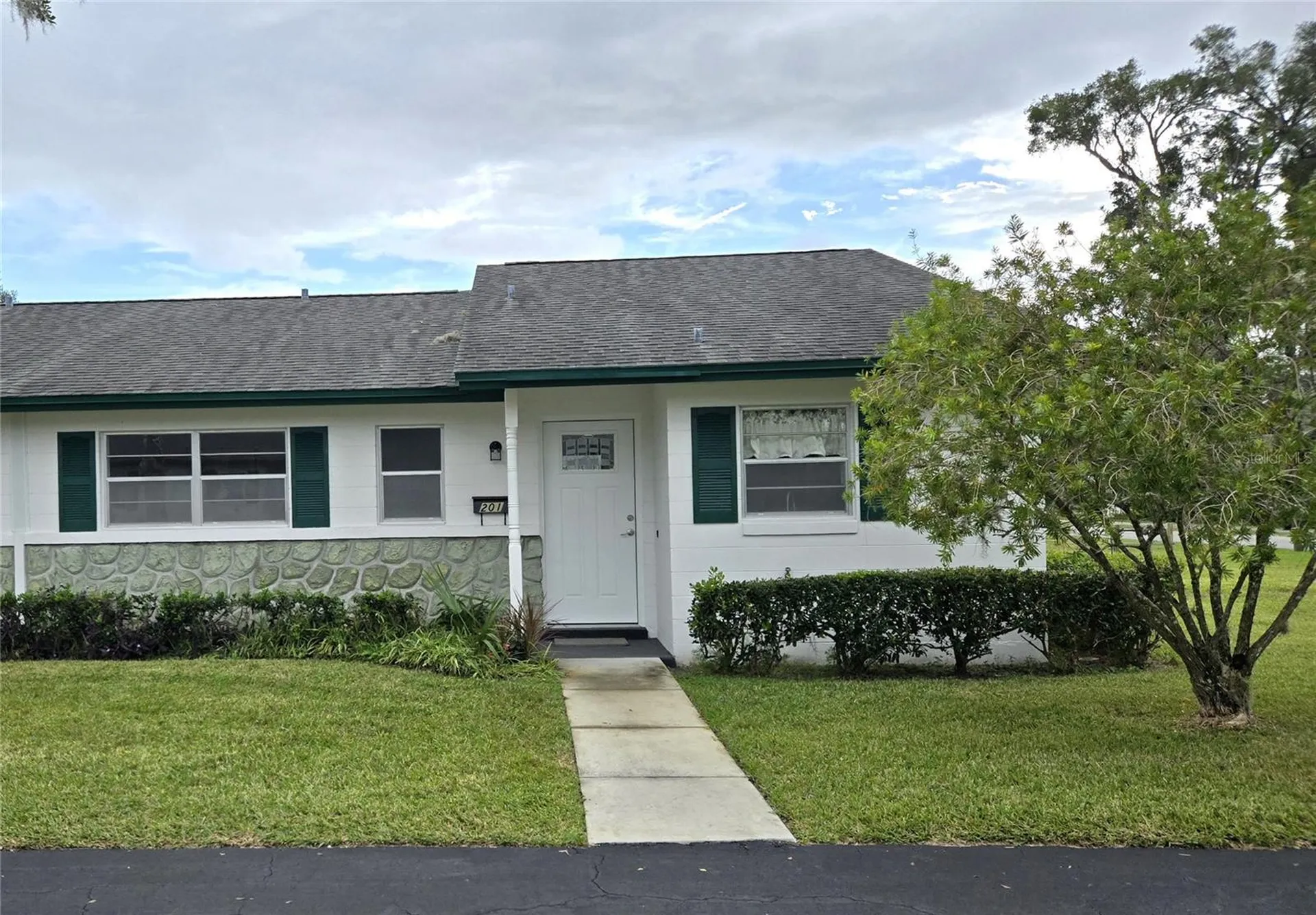 201 N Hill Avenue Deland FL 32724