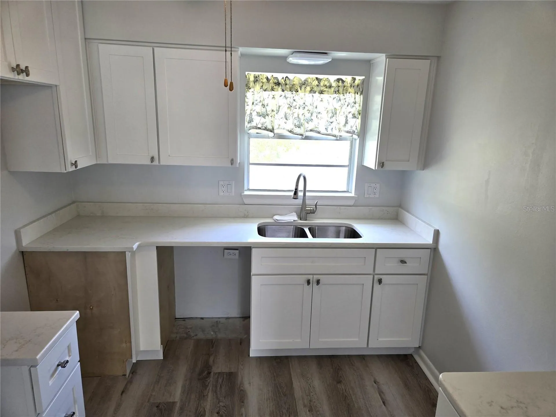 201 N Hill Avenue Deland FL 32724