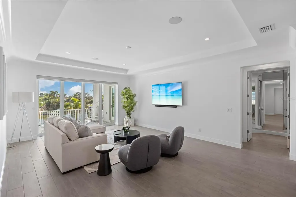 5910 Gulf Of Mexico Drive Longboat Key FL 34228