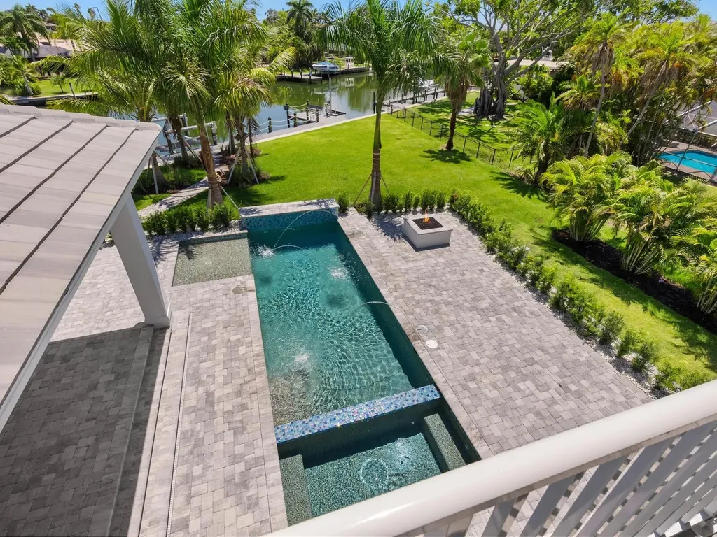 5910 Gulf Of Mexico Drive Longboat Key FL 34228