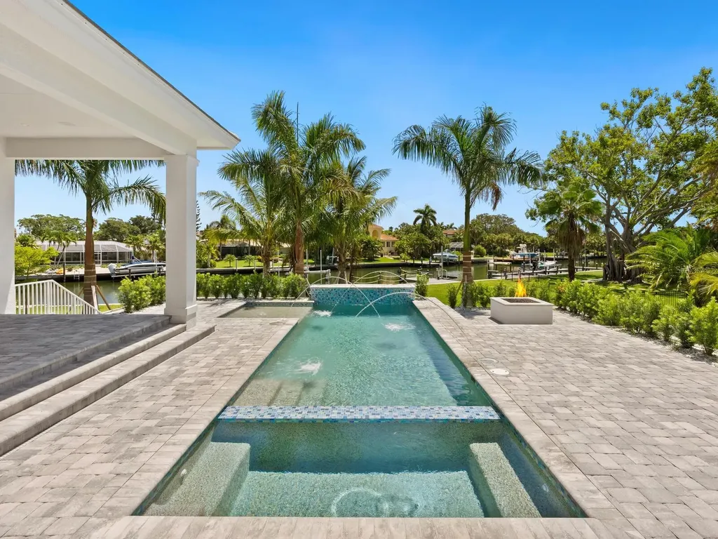 5910 Gulf Of Mexico Drive Longboat Key FL 34228