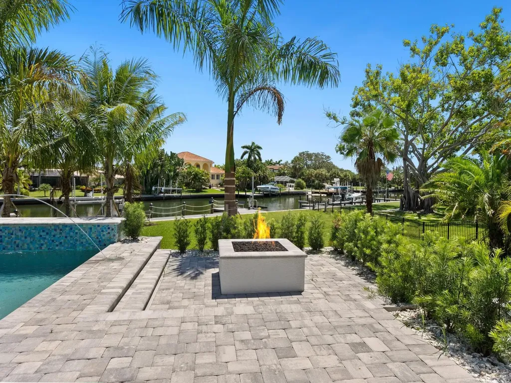 5910 Gulf Of Mexico Drive Longboat Key FL 34228