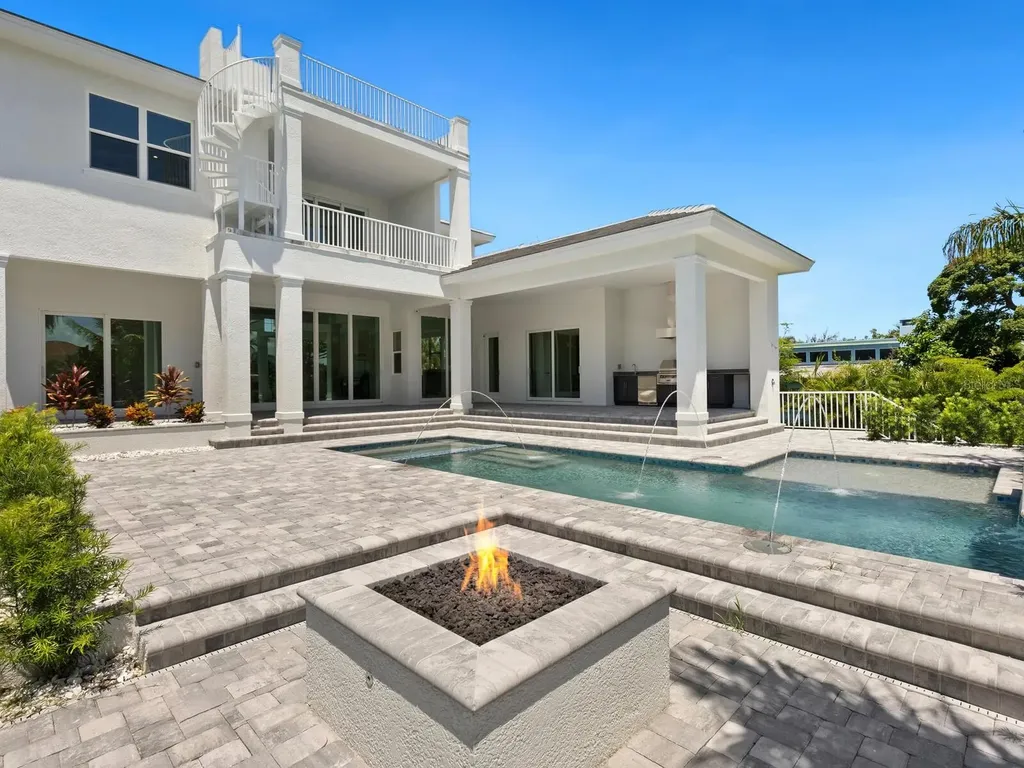 5910 Gulf Of Mexico Drive Longboat Key FL 34228