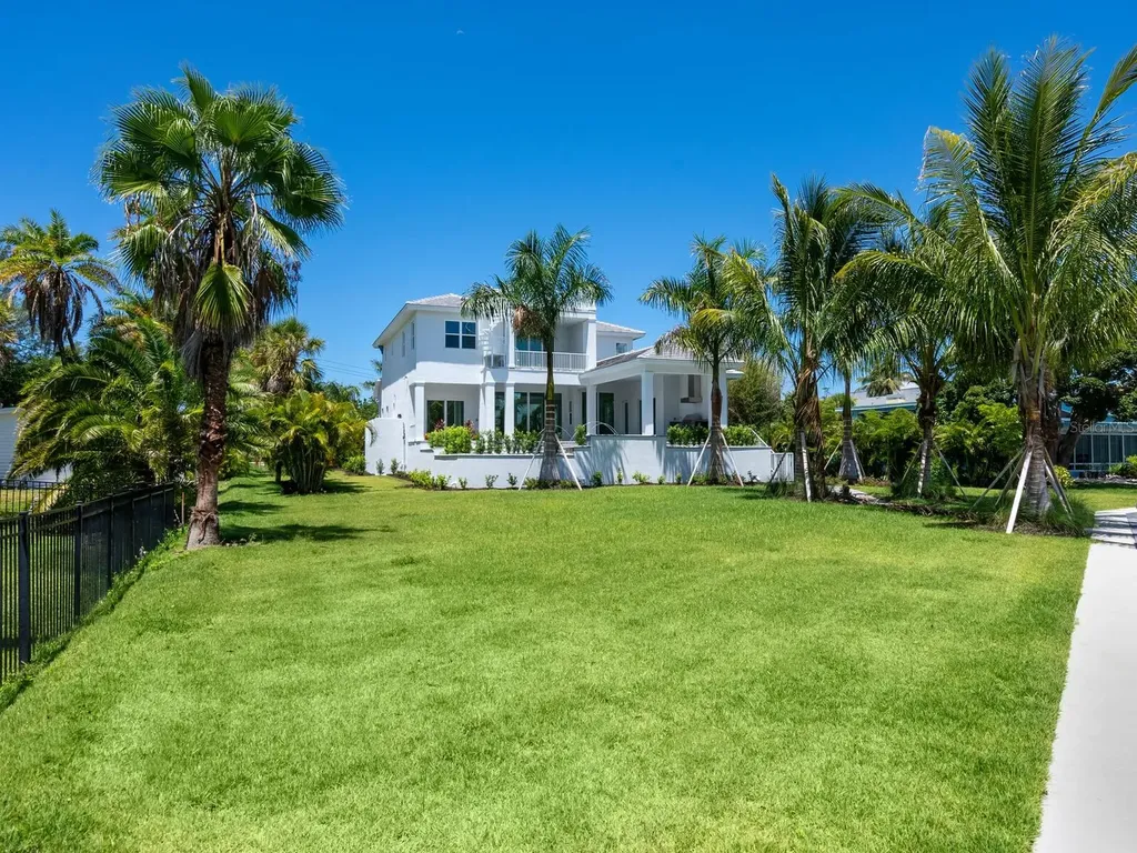5910 Gulf Of Mexico Drive Longboat Key FL 34228