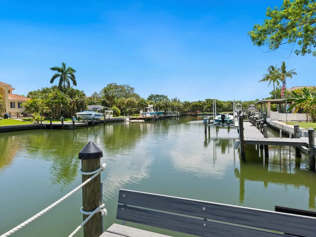 5910 Gulf Of Mexico Drive Longboat Key FL 34228