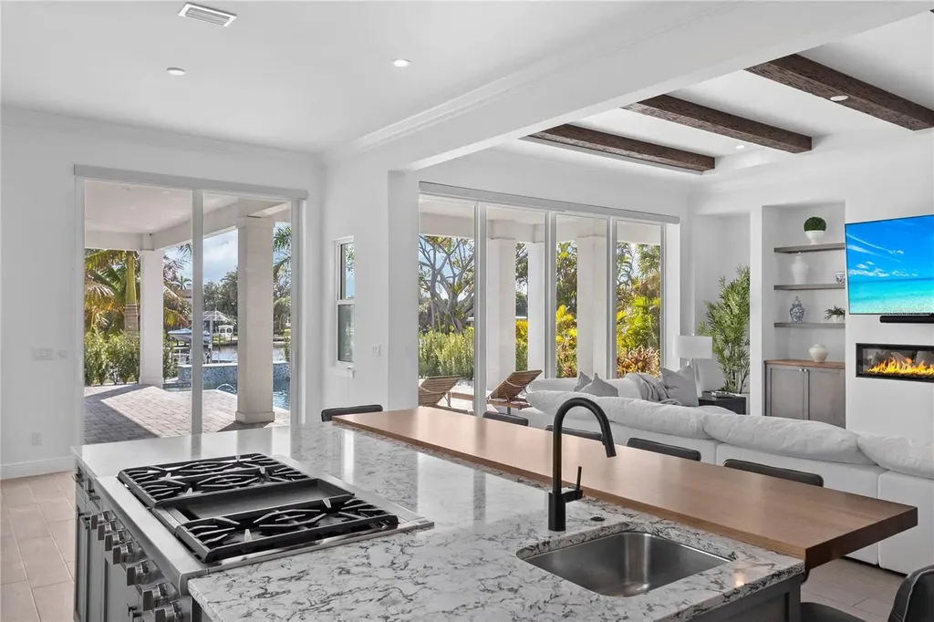 5910 Gulf Of Mexico Drive Longboat Key FL 34228