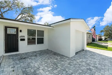 6682 32nd Avenue N St Petersburg FL 33710