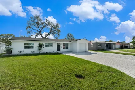 6682 32nd Avenue N St Petersburg FL 33710