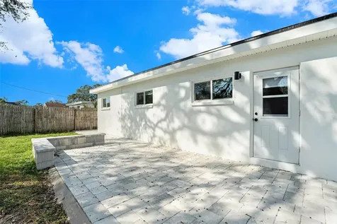 6682 32nd Avenue N St Petersburg FL 33710