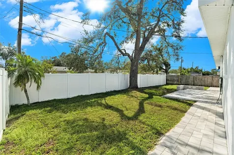 6682 32nd Avenue N St Petersburg FL 33710