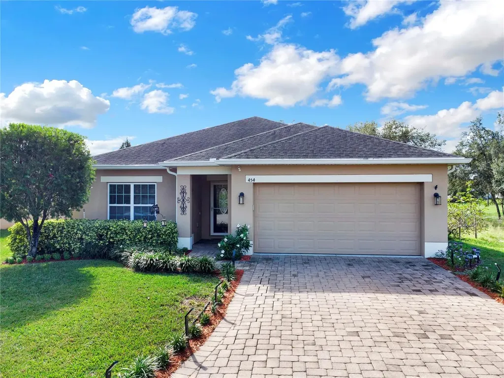454 Salamanca Road Davenport FL 33837