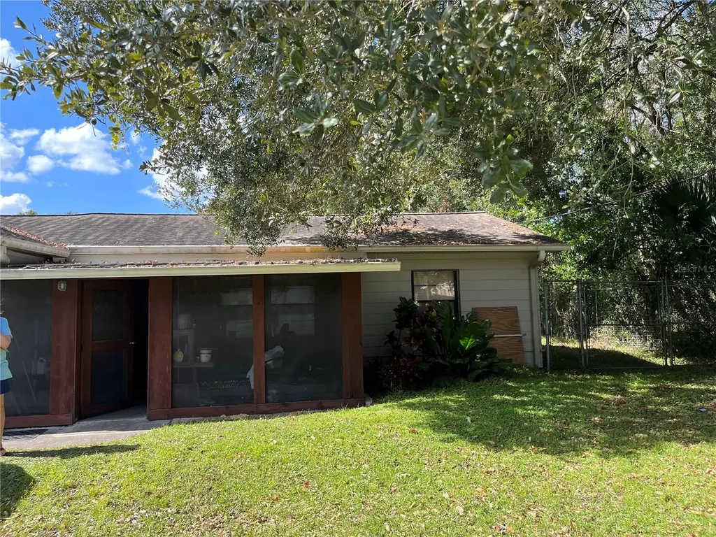 8432 N Jones Avenue Tampa FL 33604