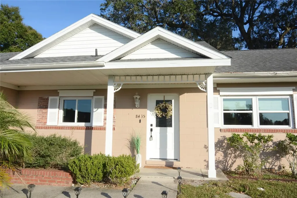8435 Mara Vista Court Orlando FL 32827
