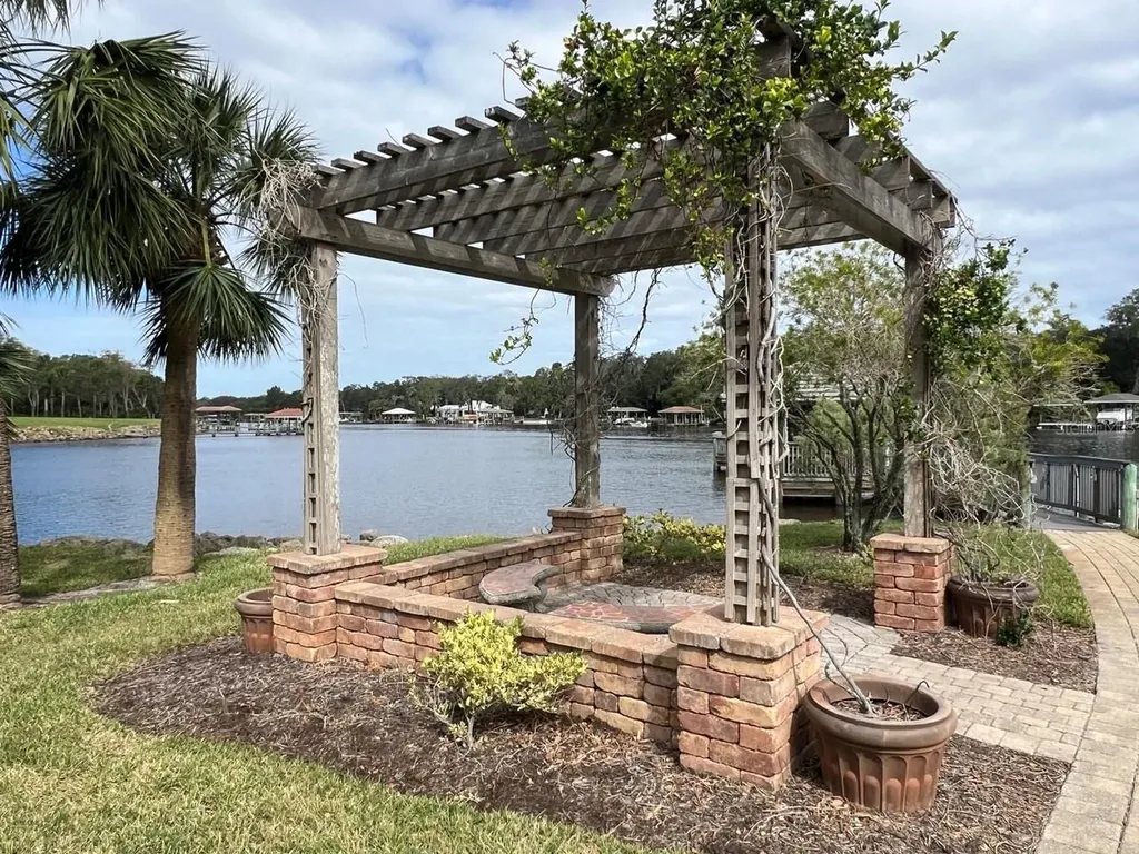 130 Longview Way N Palm Coast FL 32137