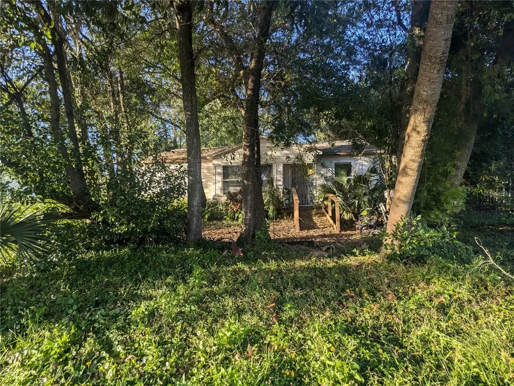 1105 W Peninsular Street Tampa FL 33603