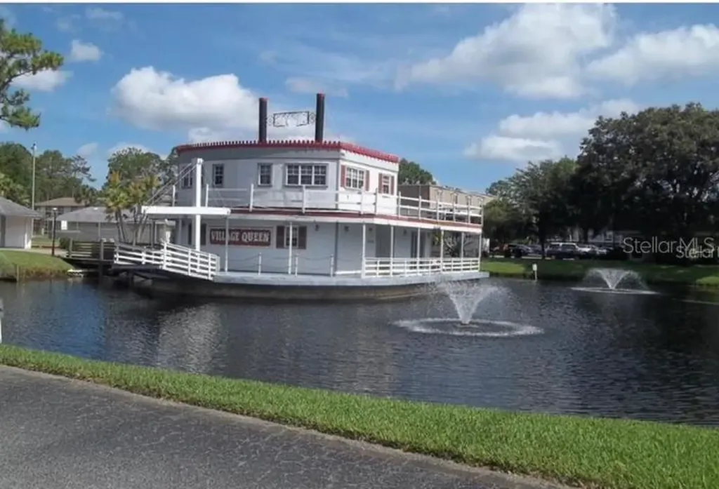 6008 Village Circle Orlando FL 32822