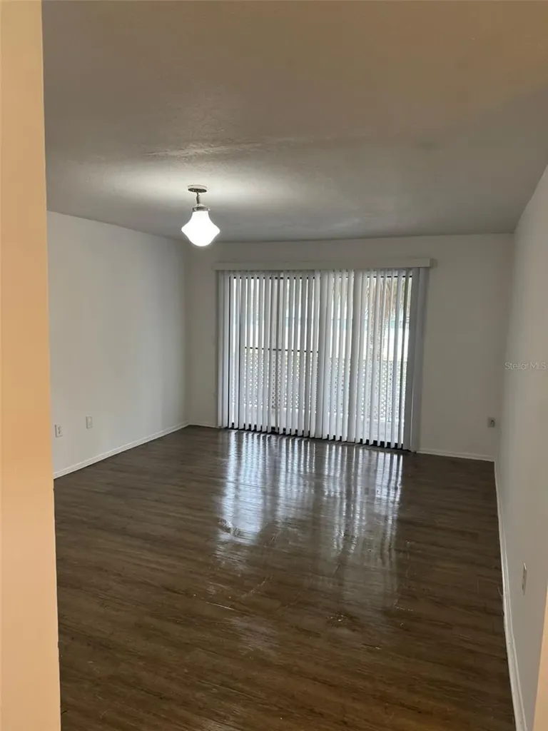 6008 Village Circle Orlando FL 32822