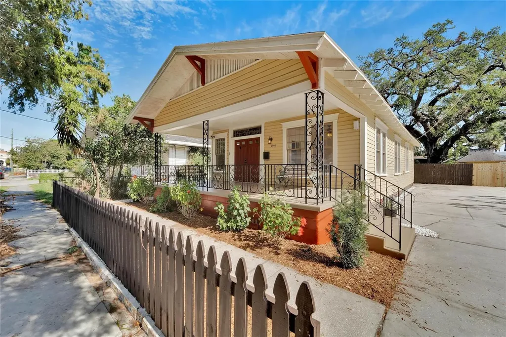 2905 N 13th Street Tampa FL 33605