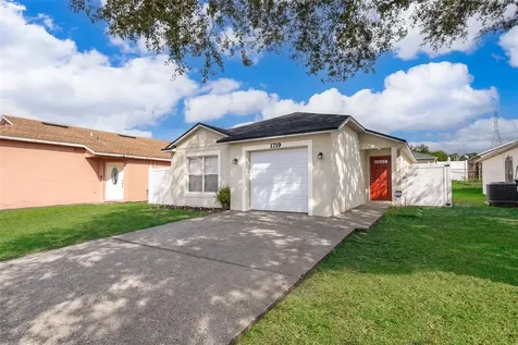 1719 Pointe Ridge Court Orlando FL 32808