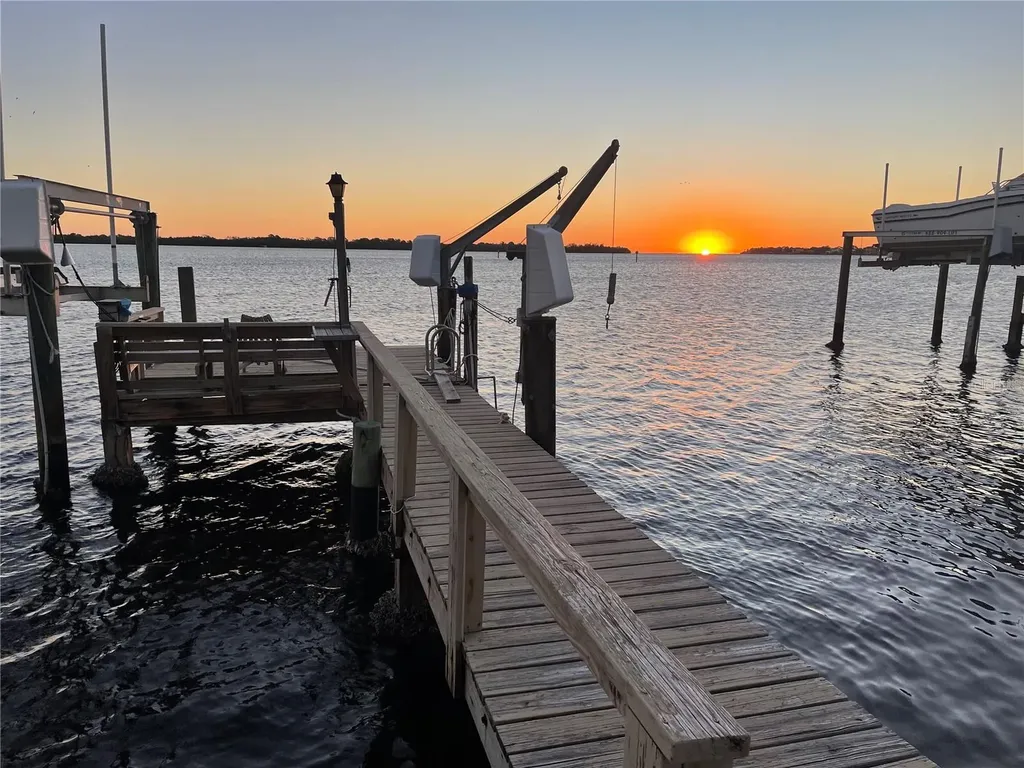 6151 Bayou Grande Boulevard NE St Petersburg FL 33703