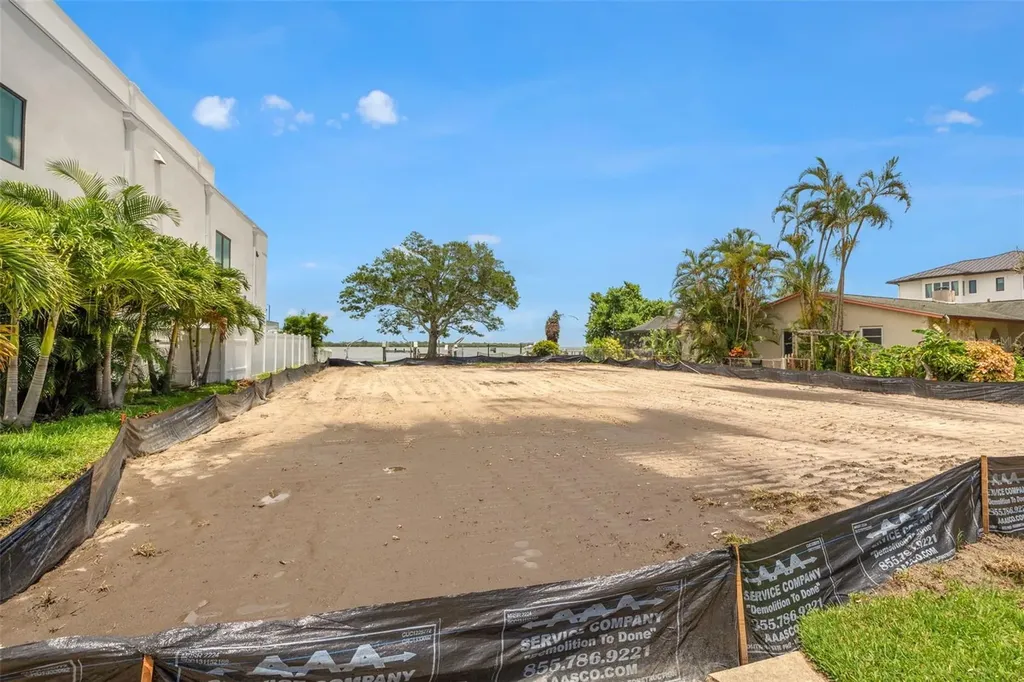 6151 Bayou Grande Boulevard NE St Petersburg FL 33703