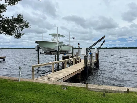 6151 Bayou Grande Boulevard NE St Petersburg FL 33703