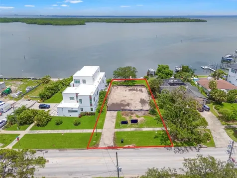 6151 Bayou Grande Boulevard NE St Petersburg FL 33703